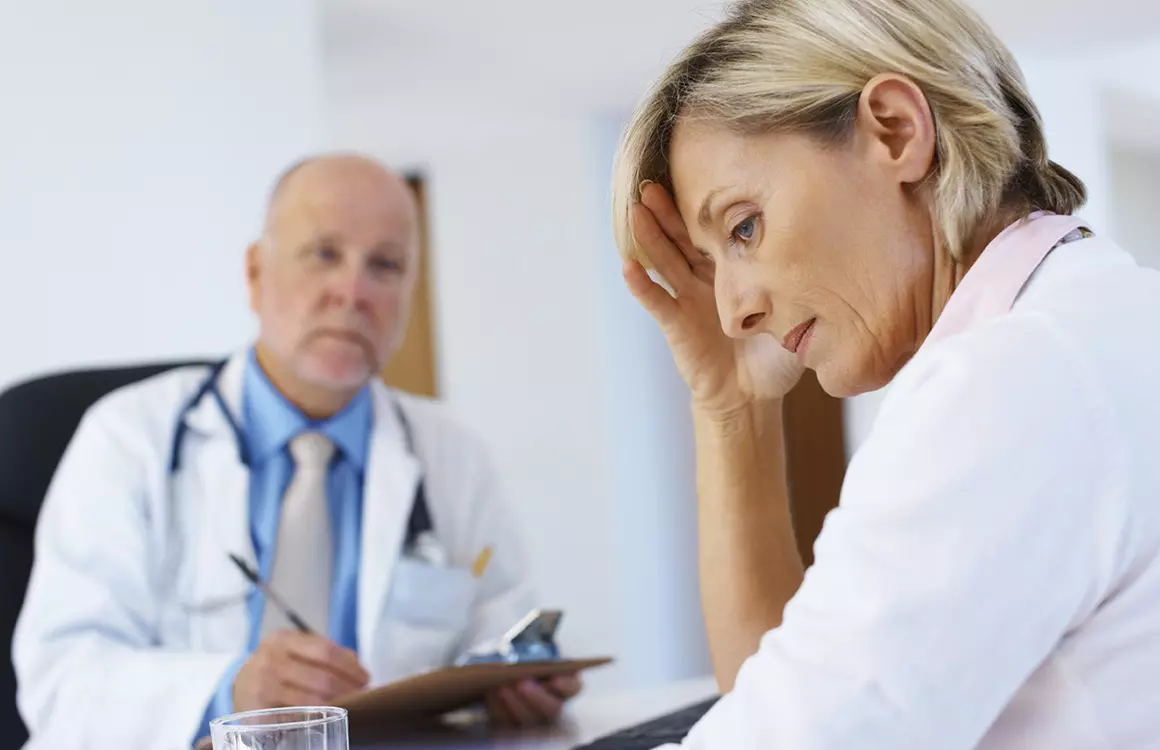 Behandlungssituation bei einem Arzt